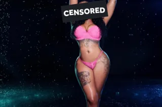 Upscale Exotic Babe Waiting Fo... - Image 1