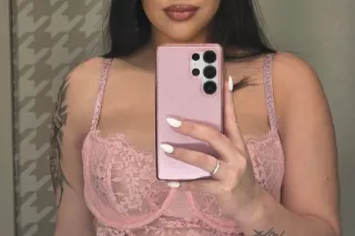 the girl of your dreams in real life💕💖🌹 - Image 3